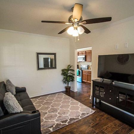 Hays St Cozy Remodeled 2Br/2Ba House Sleeps 8 Lejlighed San Antonio Eksteriør billede