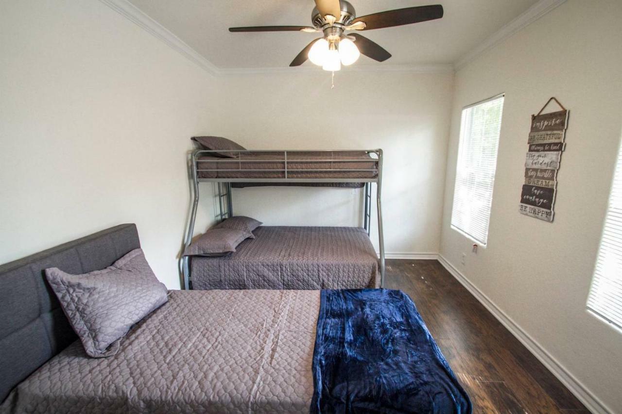 Hays St Cozy Remodeled 2Br/2Ba House Sleeps 8 Lejlighed San Antonio Eksteriør billede