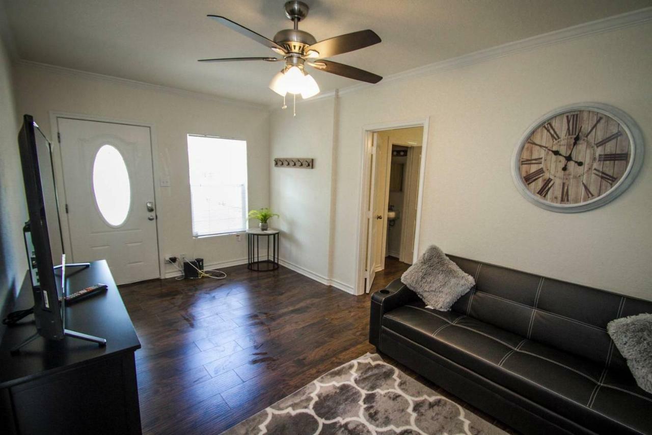 Hays St Cozy Remodeled 2Br/2Ba House Sleeps 8 Lejlighed San Antonio Eksteriør billede