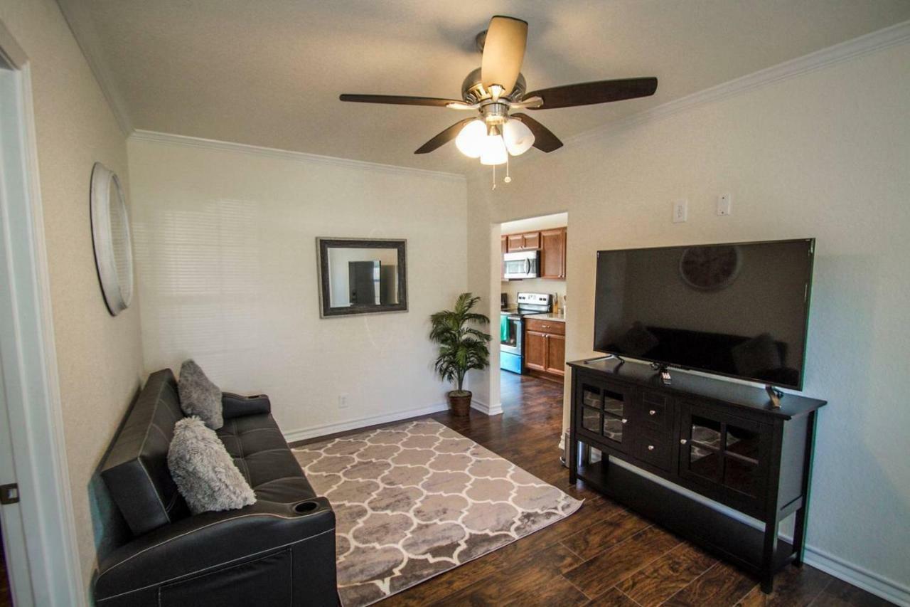 Hays St Cozy Remodeled 2Br/2Ba House Sleeps 8 Lejlighed San Antonio Eksteriør billede
