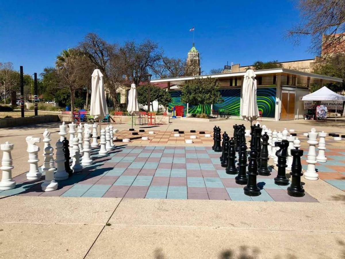 Hays St Cozy Remodeled 2Br/2Ba House Sleeps 8 Lejlighed San Antonio Eksteriør billede